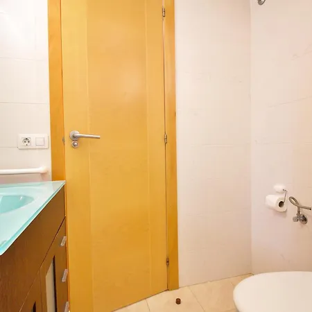 Edificio Faro Mar אורופסה דל מר